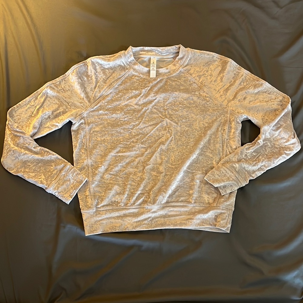 Lululemon warm down crew crushed velvet limited edition, size 6